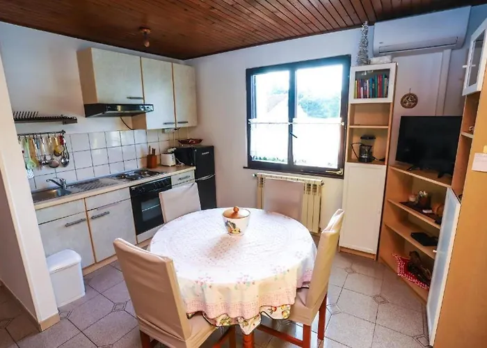 Apartment Dolores Near And Centre Poreč